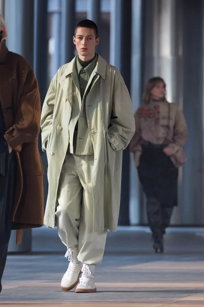 Look 39